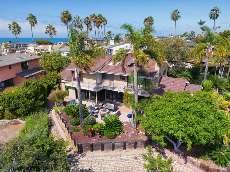 303 La Rambla, San Clemente