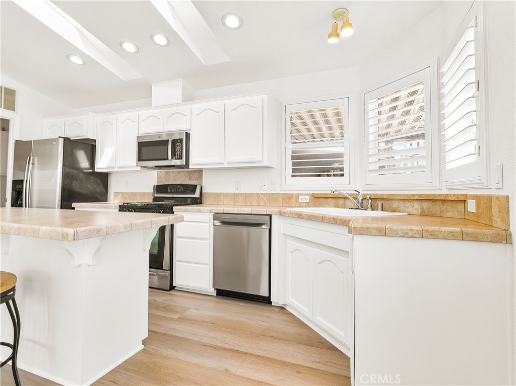 306 Beach Drive, San Clemente CA 92672 - photo 14
