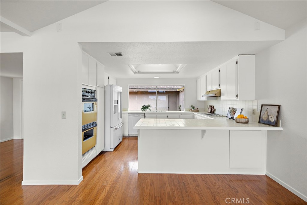 315 Calle Fiesta, San Clemente CA 92672 - photo 11