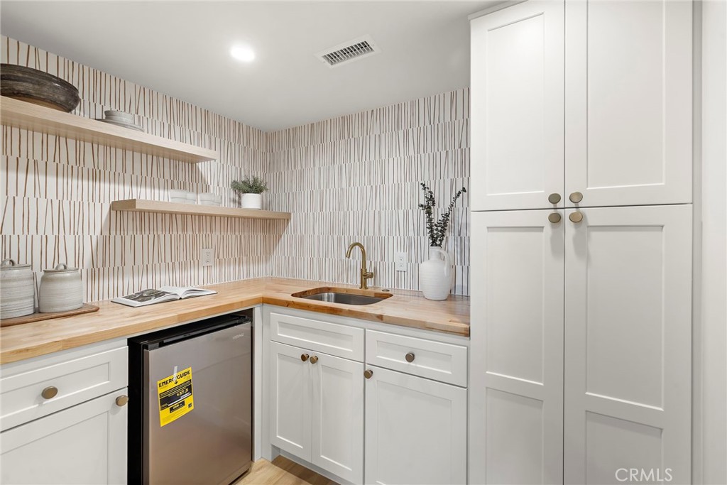Casita Kitchenette - 318 Avenida Costanso, San Clemente CA 92672 - photo 9