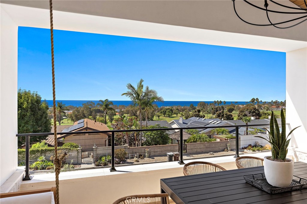 Views of West facing covered patio - 318 Avenida Costanso, San Clemente CA 92672 - photo 25