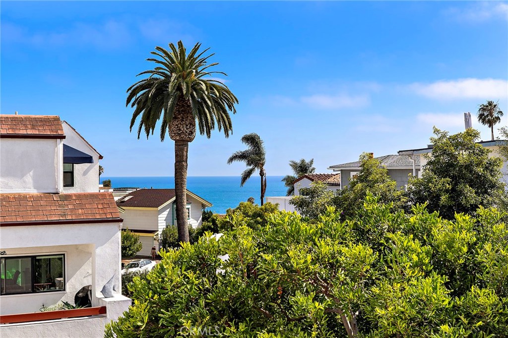 Welcome to your Home by the Beach! - 320 Cazador 5, San Clemente CA 92672 - photo 1