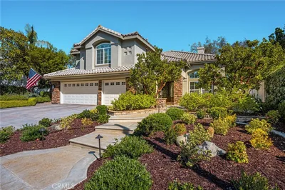 3206 Legendario, San Clemente