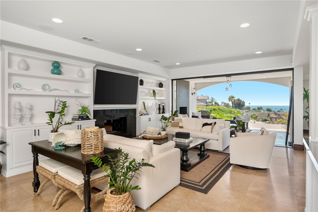 321 Calle Felicidad, San Clemente CA 92672 - photo 8