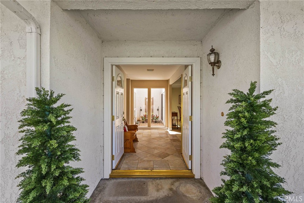 Entry - 3333 Paseo Halcon, San Clemente CA 92672 - photo 2