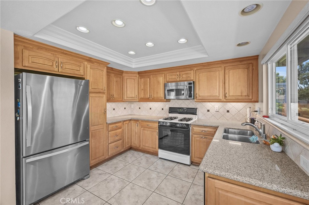 Kitchen - 3333 Paseo Halcon, San Clemente CA 92672 - photo 3