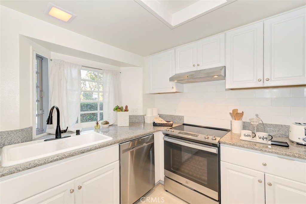 3341 Calle La Veta, San Clemente CA 92672 - photo 15