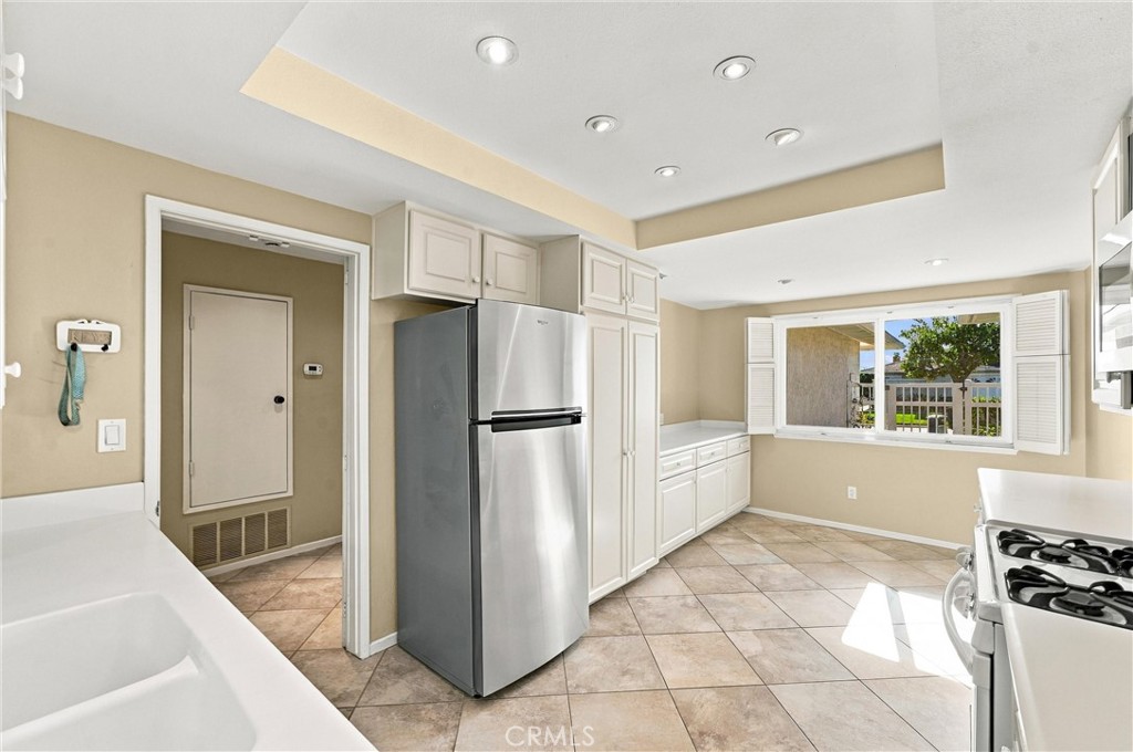 3375 Paseo Halcon, San Clemente CA 92672 - photo 6