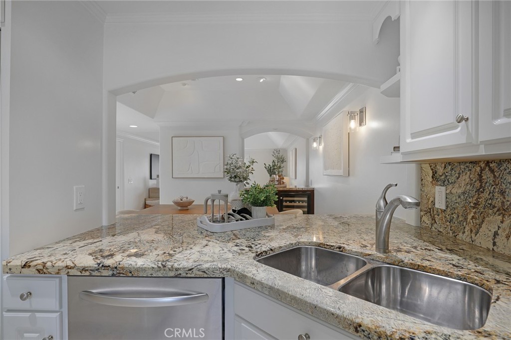 View into dining room - 3396 Paseo Halcon, San Clemente CA 92672 - photo 10