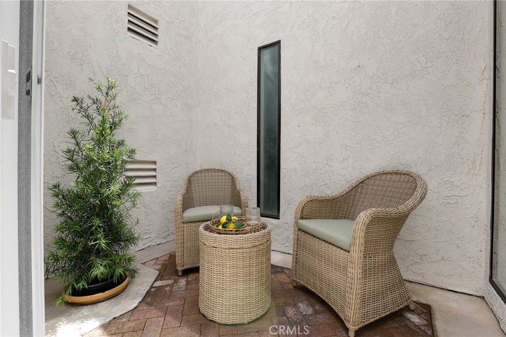 Central atrium adds a nook for gardening or reading - 3396 Paseo Halcon, San Clemente CA 92672 - photo 31