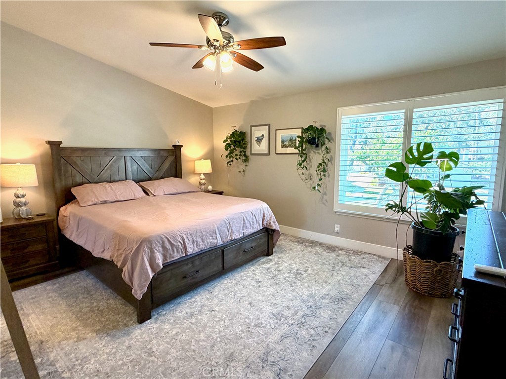 Primary bedroom with vaulted ceilings - 367 Calle Borrego, San Clemente CA 92672 - photo 18