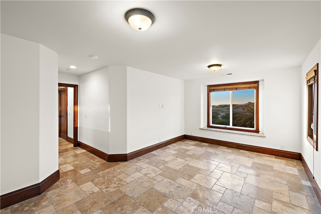3811 Vista Blanca, San Clemente CA 92672 - photo 19