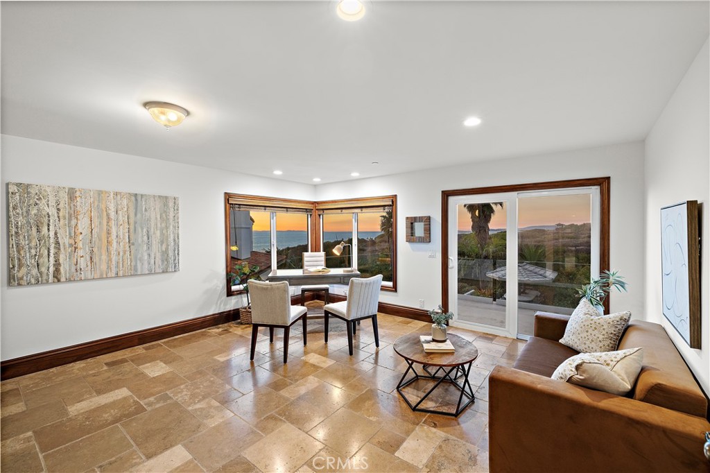 3811 Vista Blanca, San Clemente CA 92672 - photo 23
