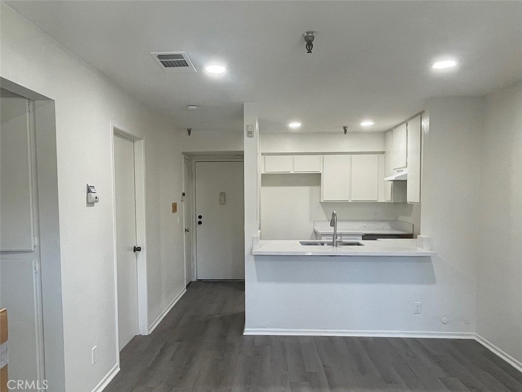 Living area - 3830 Avenida Del Presidente 16, San Clemente CA 92672 - photo 1