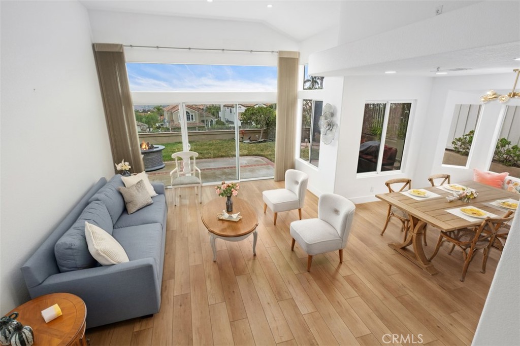 Living Room - 40 Camino Katia, San Clemente CA 92672 - photo 8