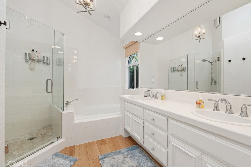 Primary Bathroom on Mainfloor - 40 Camino Katia, San Clemente CA 92672 - photo 24