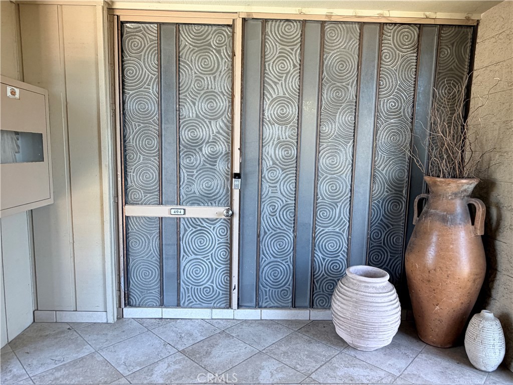 Private entrance to unit. - 405 Avenida Granada 404, San Clemente CA 92672 - photo 3