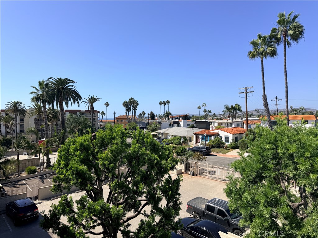 View from near private entrance to unit. - 405 Avenida Granada 404, San Clemente CA 92672 - photo 20
