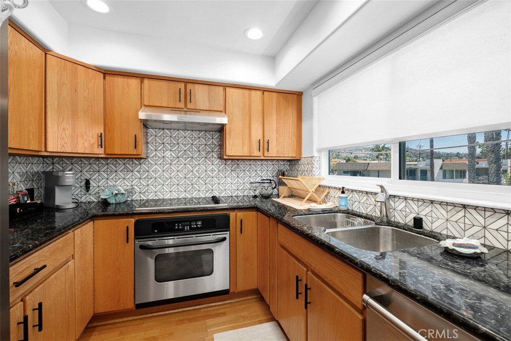 409 Arenoso Lane 12, San Clemente CA 92672 - photo 16