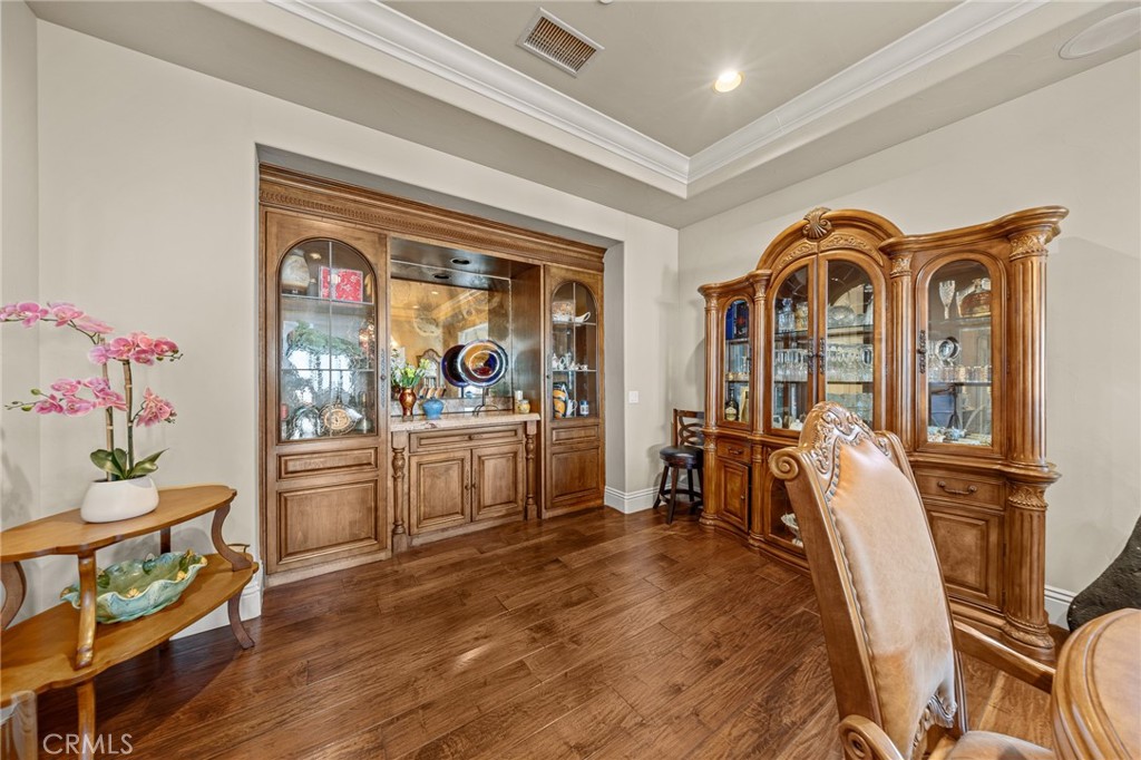 Custom Built-In DisplayCabinetry - 41 Marbella, San Clemente CA 92673 - photo 9