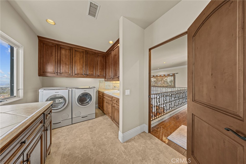 Laundry​​‌​​​​‌​​‌‌​​‌‌​​‌‌​​‌​​​‌‌​‌​​​​‌‌​‌​​ Room - 41 Marbella, San Clemente CA 92673 - photo 43