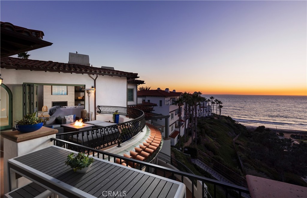 410 Arenoso 301, San Clemente CA 92672 - photo 4