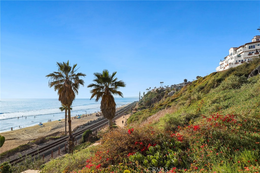 410 Corto Lane E, San Clemente CA 92672 - photo 43