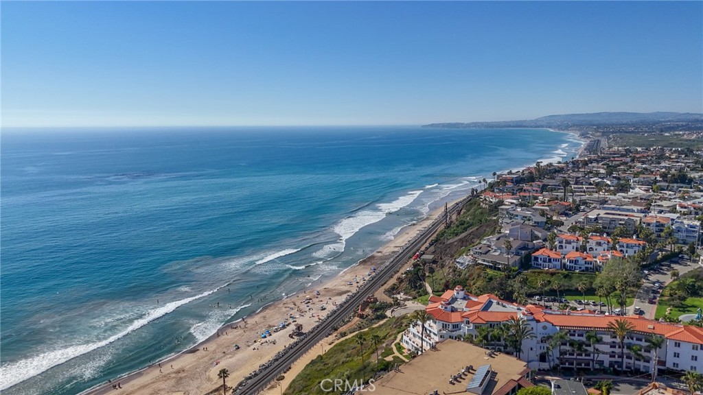 410 Corto Lane E, San Clemente CA 92672 - photo 35