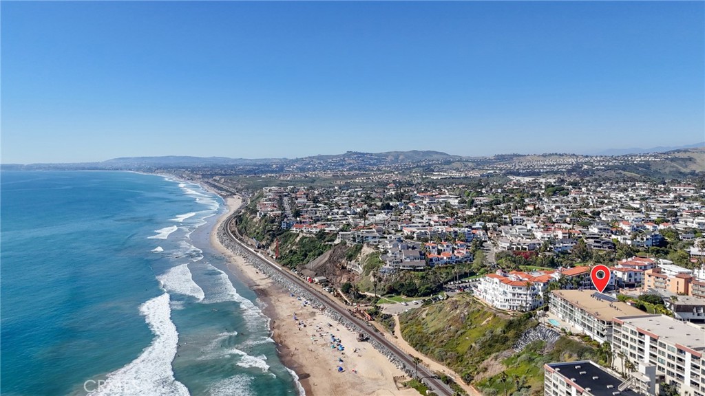 coast line view looking north - 410 Corto Lane E, San Clemente CA 92672 - photo 44