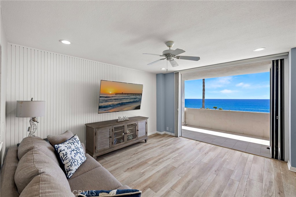 420 Monterey Lane R17, San Clemente CA 92672 - photo 3