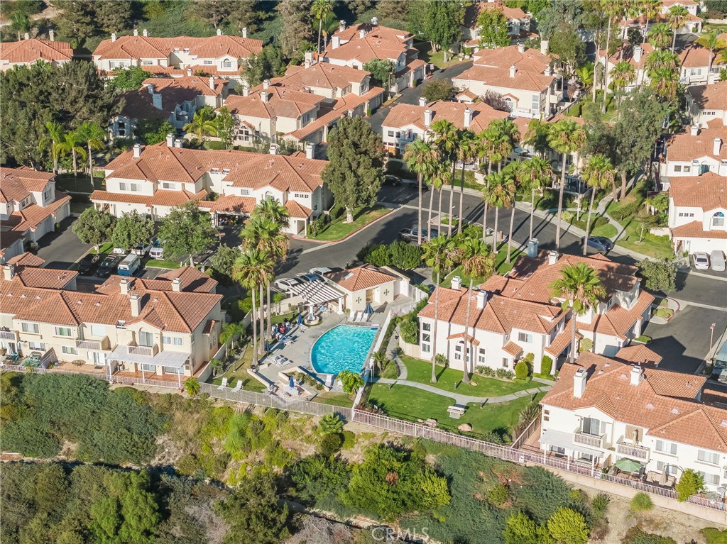 Wonderful community nestled in scenic hillside - 423 Via Presa, San Clemente CA 92672 - photo 2