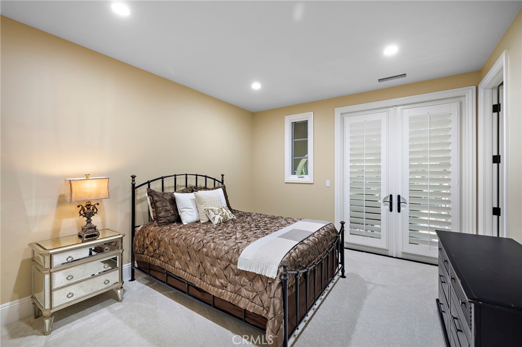 Downstairs Ensuite bedroom. - 45 Via Conocido, San Clemente CA 92673 - photo 15