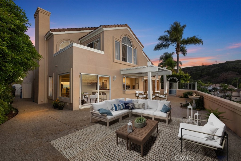Large Private Yard Virtually Staged​​‌​​​​‌​​‌‌​​‌‌​​‌‌​​‌​​​‌‌​‌​​​​‌‌​‌​​ Image - 48 Santa Clara, San Clemente CA 92672 - photo 29