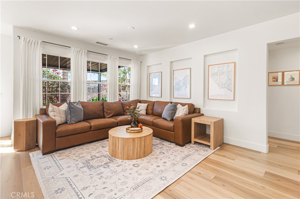 Spacious Family room - 5 Corte La Cereza, San Clemente CA 92673 - photo 9