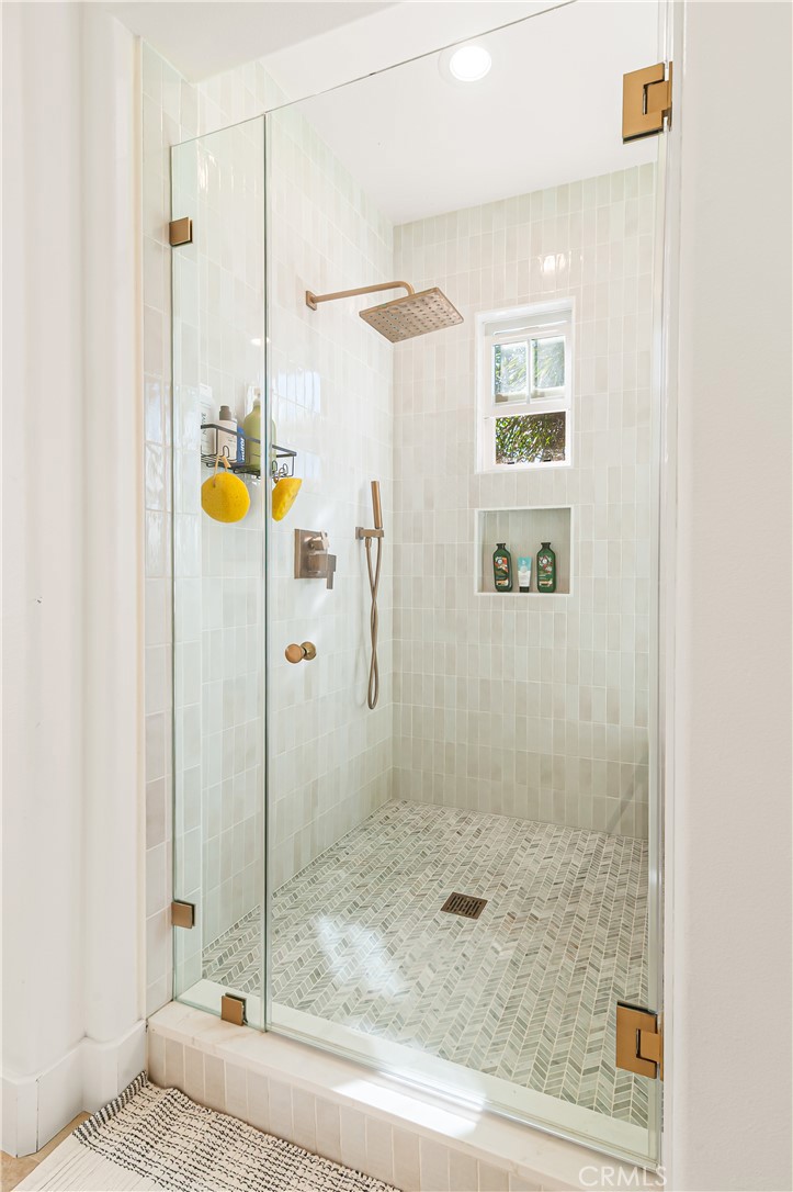 Primary shower - 5 Corte La Cereza, San Clemente CA 92673 - photo 19