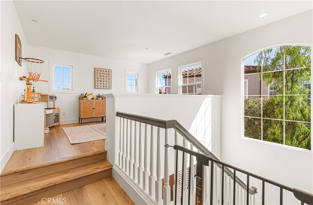 Bright & airy loft area - 5 Corte La Cereza, San Clemente CA 92673 - photo 22