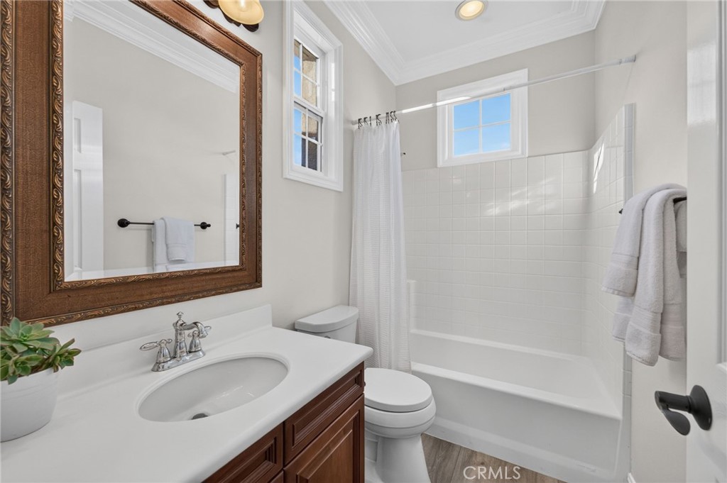 2nd Floor Full Bathroom - 50 Paseo Verde, San Clemente CA 92673 - photo 34