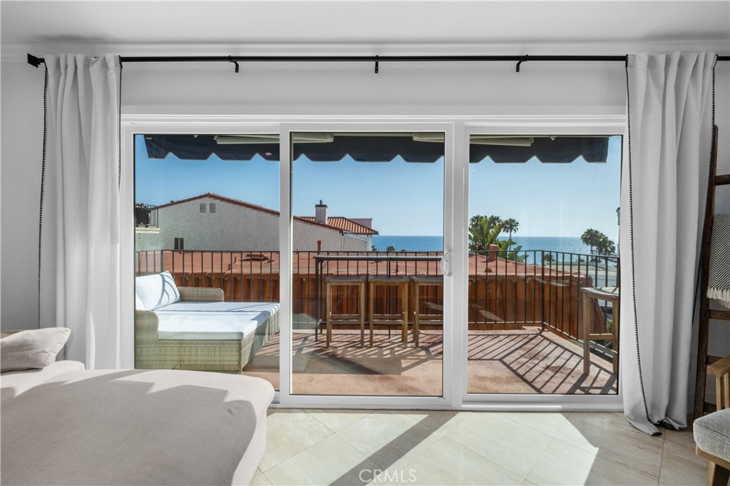 515 Monterey R4, San Clemente CA 92672 - photo 4