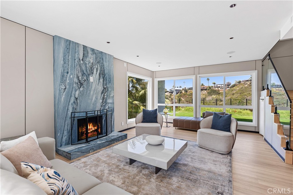 525 E Avenida San Juan, San Clemente CA 92672 - photo 8