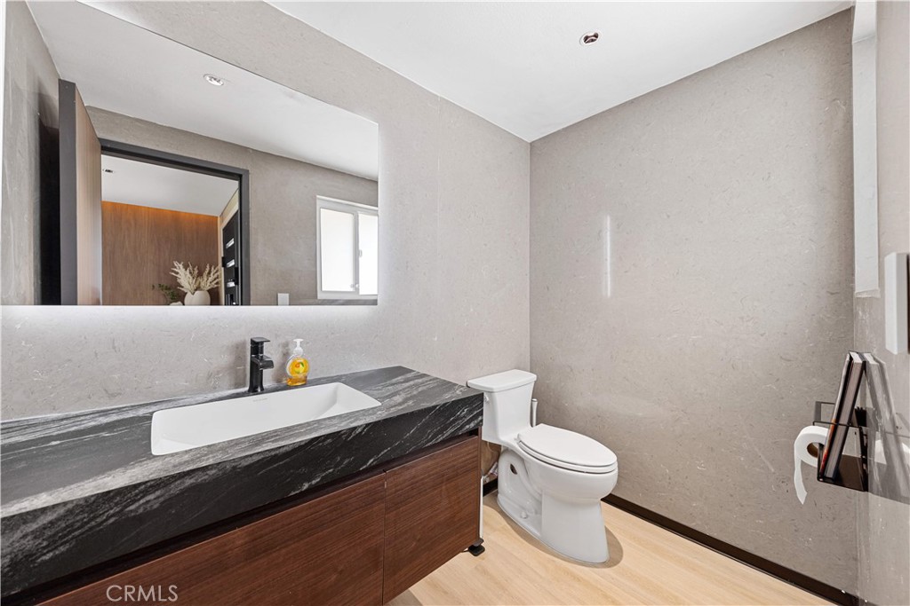 525 E Avenida San Juan, San Clemente CA 92672 - photo 23