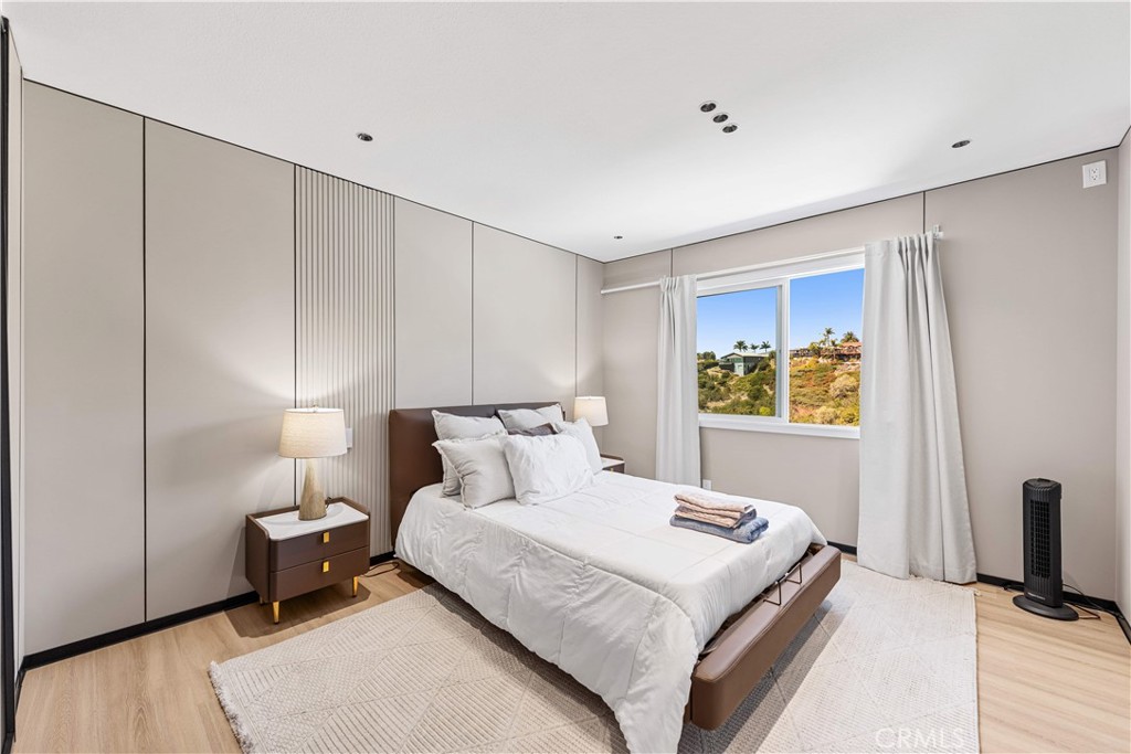525 E Avenida San Juan, San Clemente CA 92672 - photo 28