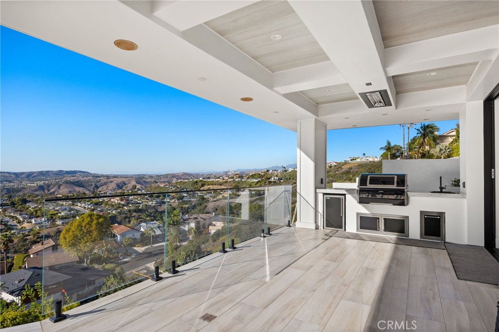621 Vista Valinda, San Clemente CA 92672 - photo 21