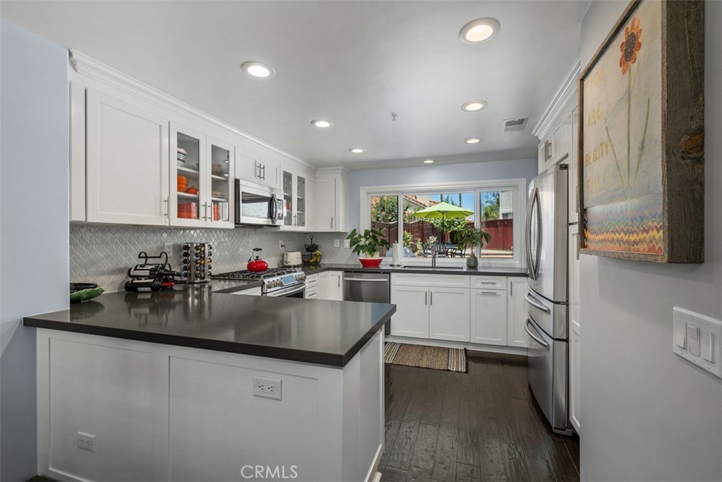 631 Via Presa, San Clemente CA 92672 - photo 2