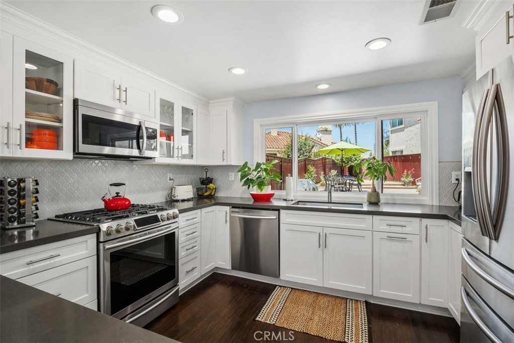 631 Via Presa, San Clemente CA 92672 - photo 3