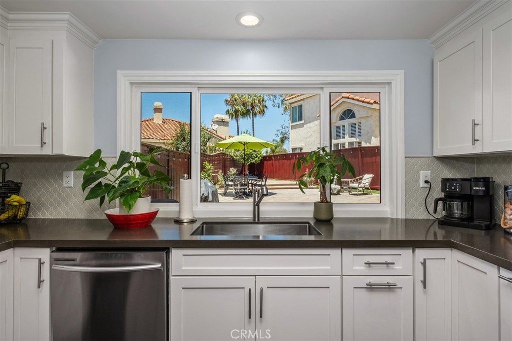 631 Via Presa, San Clemente CA 92672 - photo 6