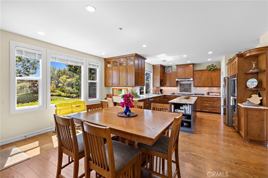 6330 Camino Marinero, San Clemente CA 92673 - photo 9