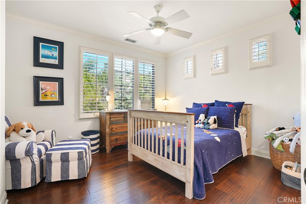 Spacious secondary bedrooms, each with en-suite bathroom and walk in closet. - 6614 Colina Puesta, San Clemente CA 92673 - photo 32