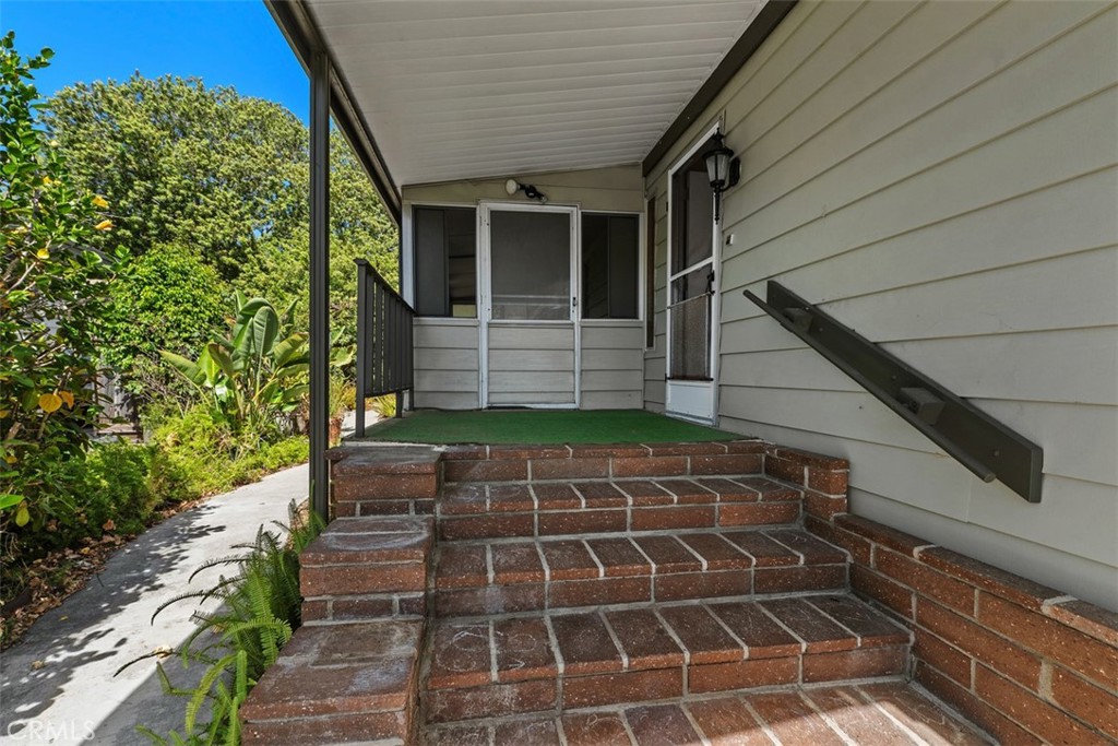 Front Entrance - 69 Mira Collado, San Clemente CA 92673 - photo 2