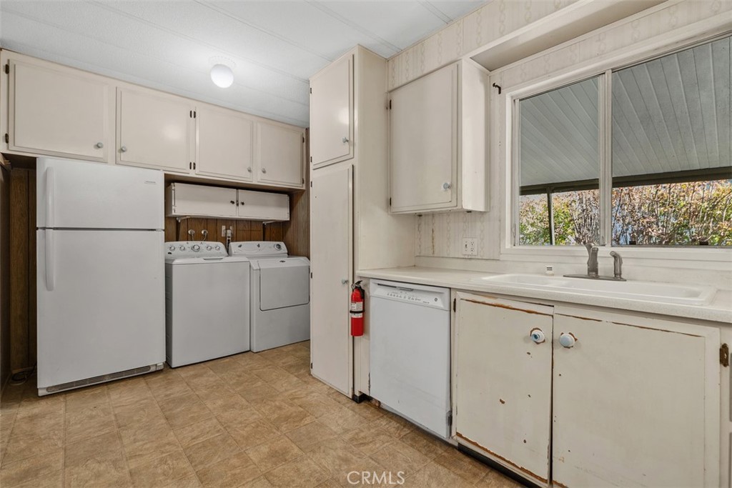 KItchen - 69 Mira Collado, San Clemente CA 92673 - photo 13
