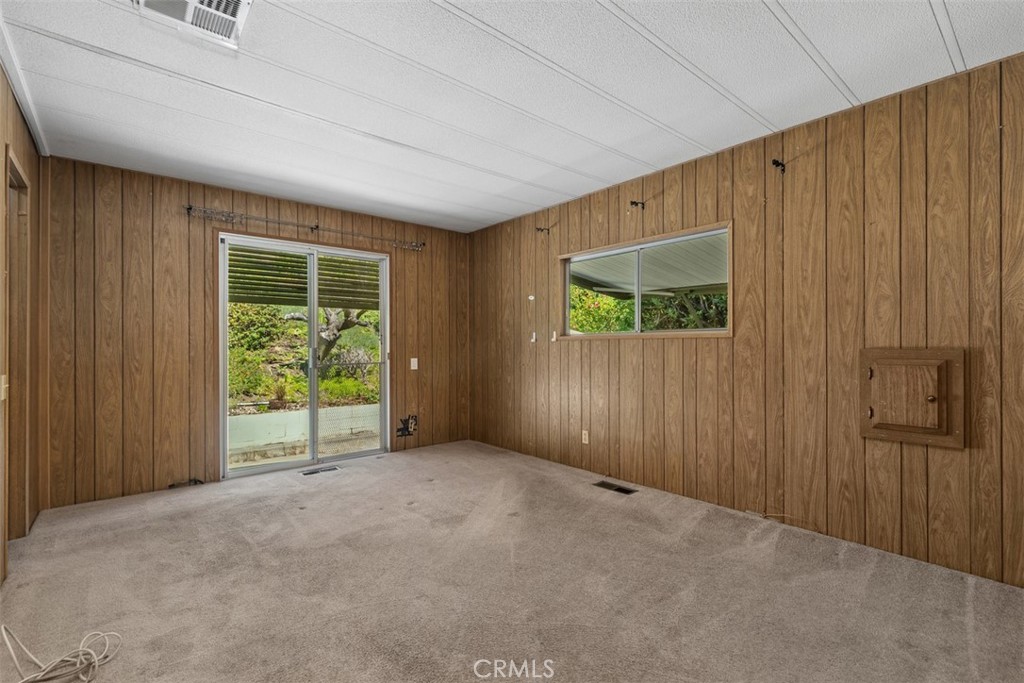 Main Bed Room with sliders to back yard. - 69 Mira Collado, San Clemente CA 92673 - photo 17